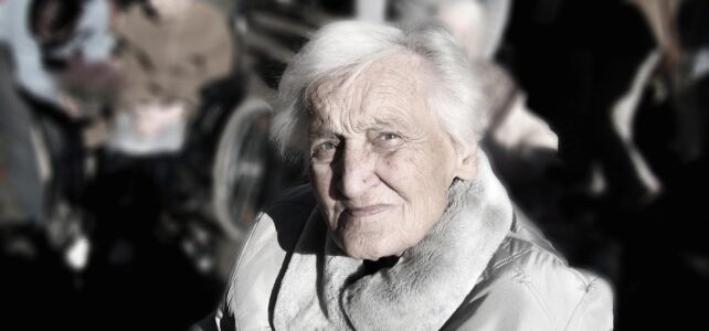 Populace Jeseníku stárne téměř nejrychleji z celé republiky. Za 25 let se průměrný věk zvýšil o 8 let. Hůře je na tom jen Bruntál Populace Jeseníku stárne téměř nejrychleji z celé republiky. Za 25 let se průměrný věk zvýšil o 8 let. Hůře je na tom jen Bruntál